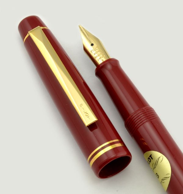 Pilot 78G Fountain Pen - Converter Fill, Gold Plated Italic